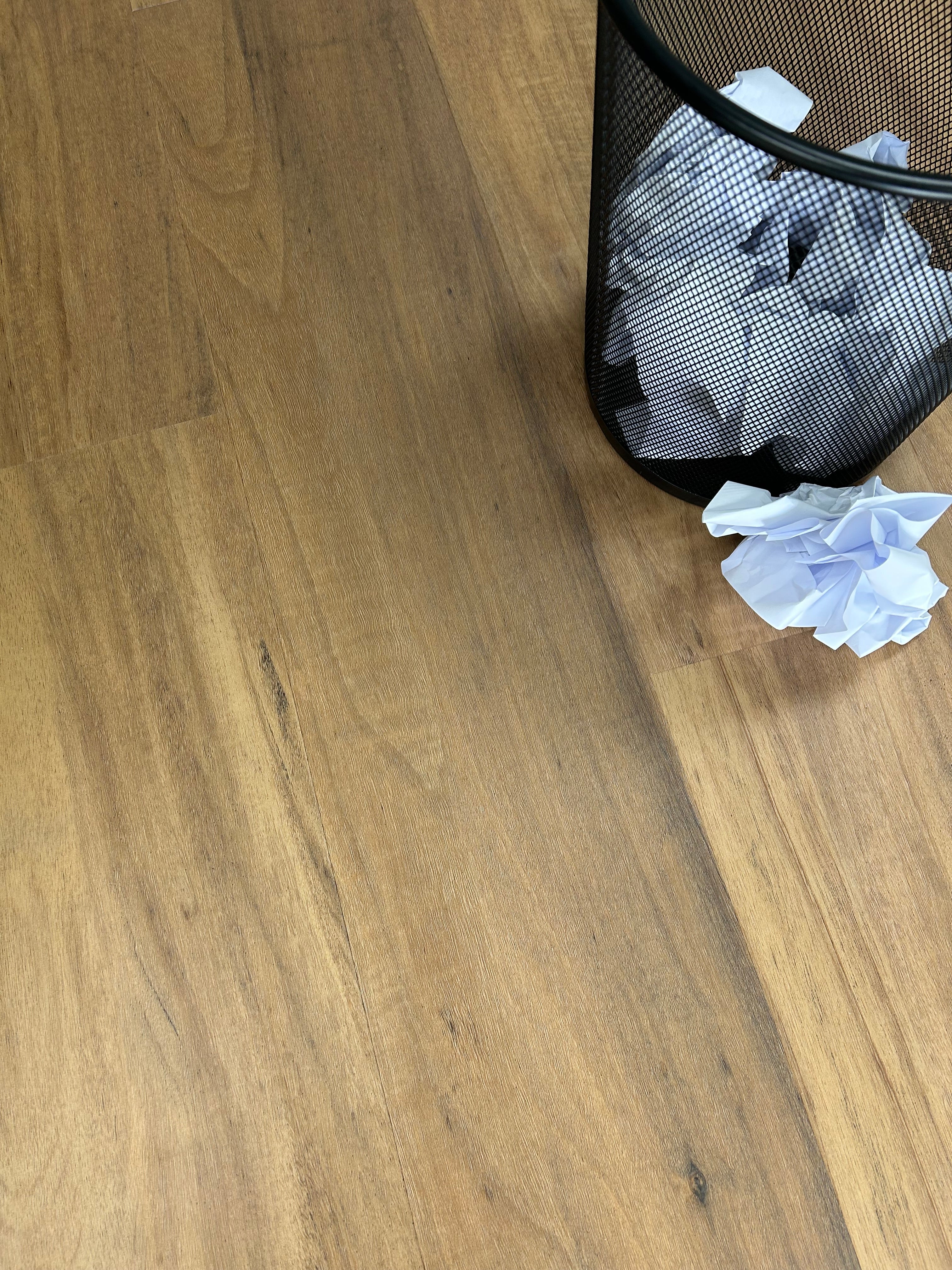 Wormy Chestnut colourway